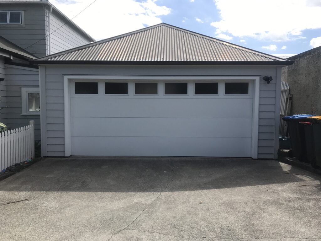 garage doors in auckland